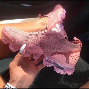 Meet your Posher, Lida